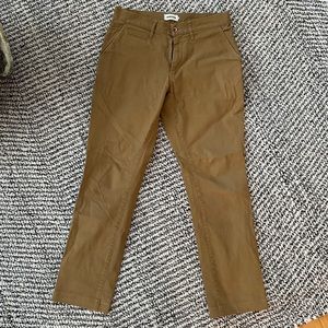 The Slim Chino in British Khaki Taylor Stitch